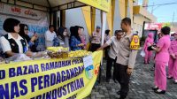 Kapolres Kediri mengimbau warga tidak panic buying di bazar Ramadan Presisi