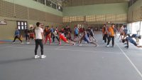 Atlet binaan KONI Kabupaten Kediri sedang menjalani tes fisik tahap pertama untuk persiapan Porprov Jatim 2027