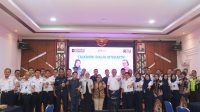 Pekerja dan keluarga mengikuti talkshow interaktif pencegahan HIV/AIDS yang diselenggarakan KAI Daop 7 Madiun.