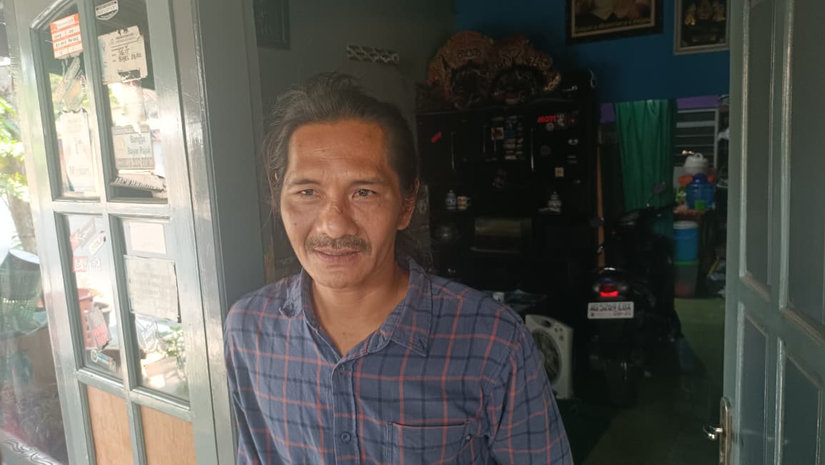 Suasana rumah duka salah satu keluarga korban tenggelamnya KMP Virgo Transport 8 di Kelurahan Bujel Kota Kediri