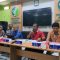 Dirut Perumda Pasar Joyoboyo saat meninjau kondisi fasilitas modern dan aktivitas pedagang di kawasan Pasar Pahing Kota Kediri