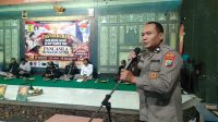 Warga dan tokoh masyarakat di Kediri saat menggelar tasyakuran Hari Pancasila di Dunia mengenang pidato Soekarno